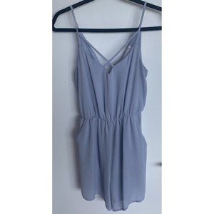 Periwinkle Dry Goods Lush Romper size S